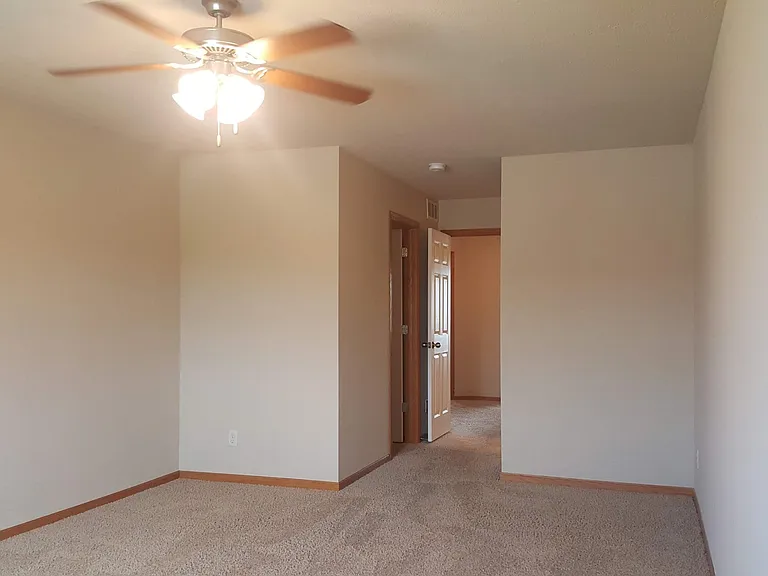 6168 Laroche Rd — Photo 22