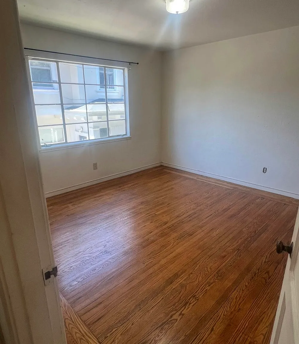 2731 Haste St — Photo 4