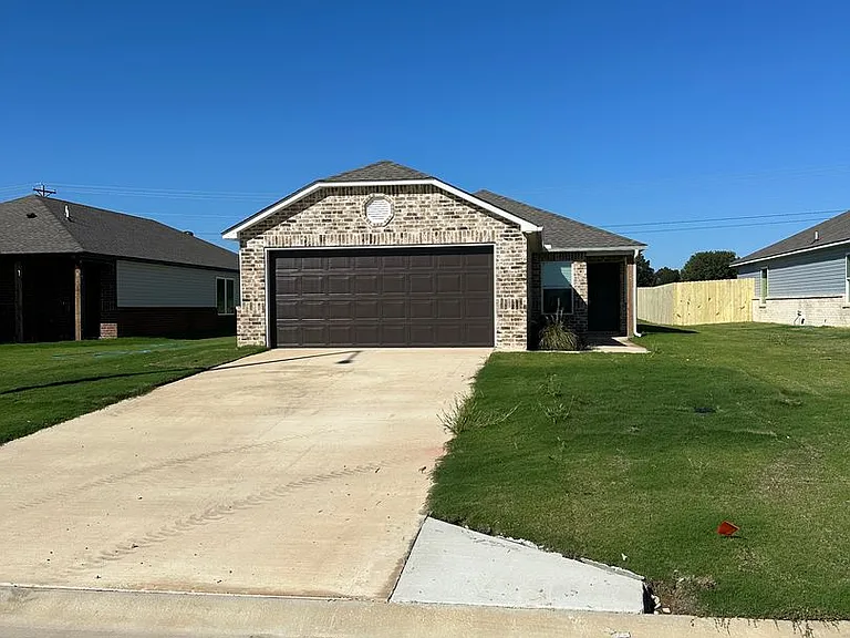 5715 Boone St — Photo 2