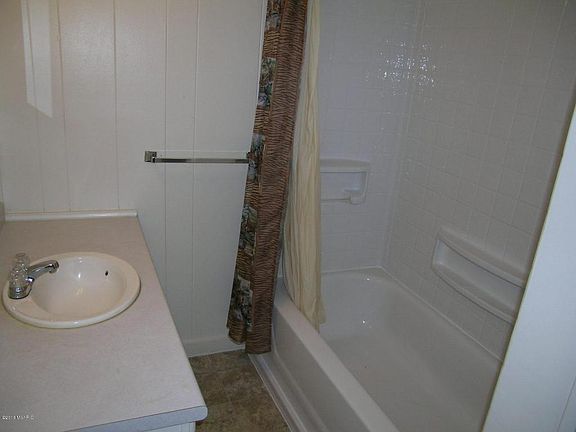2nd image of 535 N Dartmouth St