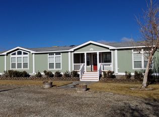 1461 99th St W, Rosamond, CA 93560