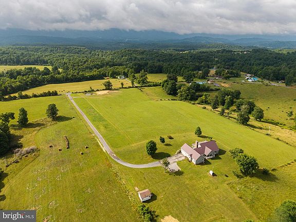 5th image of 2046 Simms Hill Rd