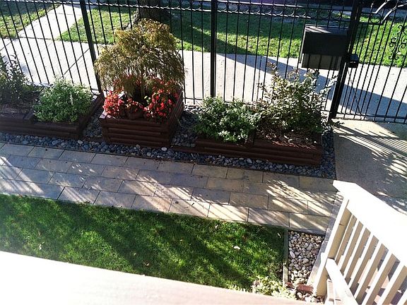 3rd image of 3051 N Gresham Ave