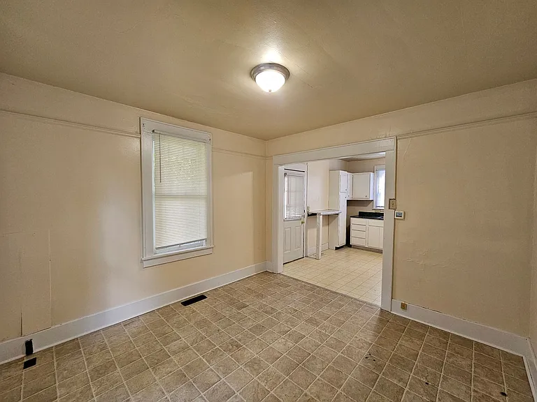397 Gilmore St — Photo 13