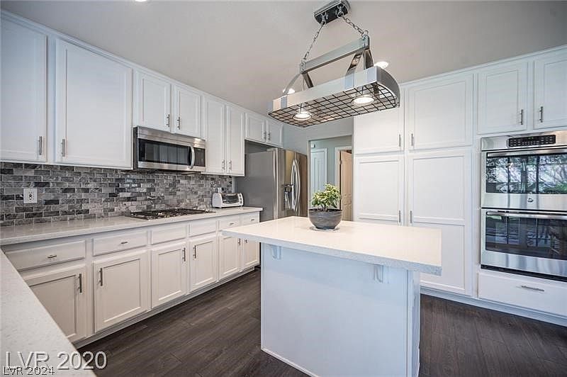 2nd image of 10128 Cardinal View Pl