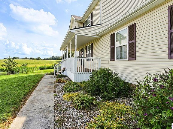 5th image of 239 County Pond Rd