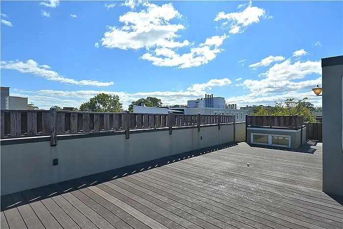 1015 H St NE #3 — Photo 22