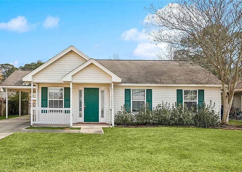 1st image of 70076 6th St