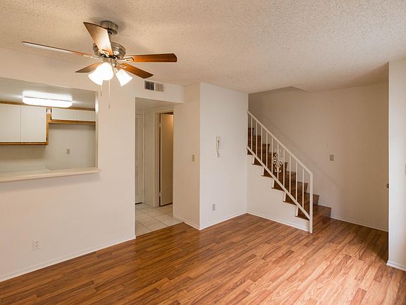 3rd image of 513 Griswold St #5