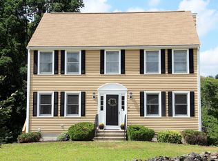 40 Pheasant Ln, Bridgewater, MA 02324