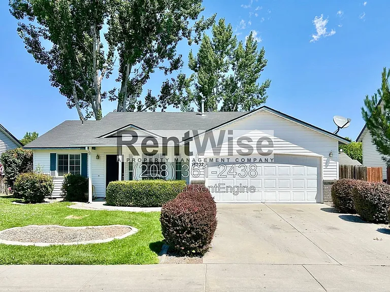 14232 Carolina St — Photo 1