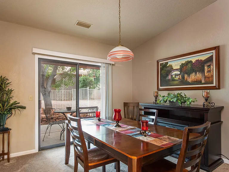 55 Quartz Dr — Photo 13