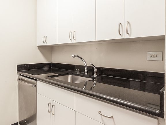 5th image of 182 E 95th St APT 5J