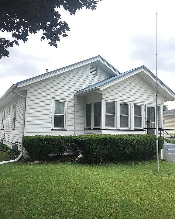 Front porch with dual panes