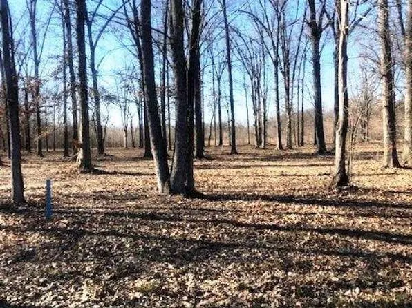 1915 Debby Dr, Paducah, KY 42003