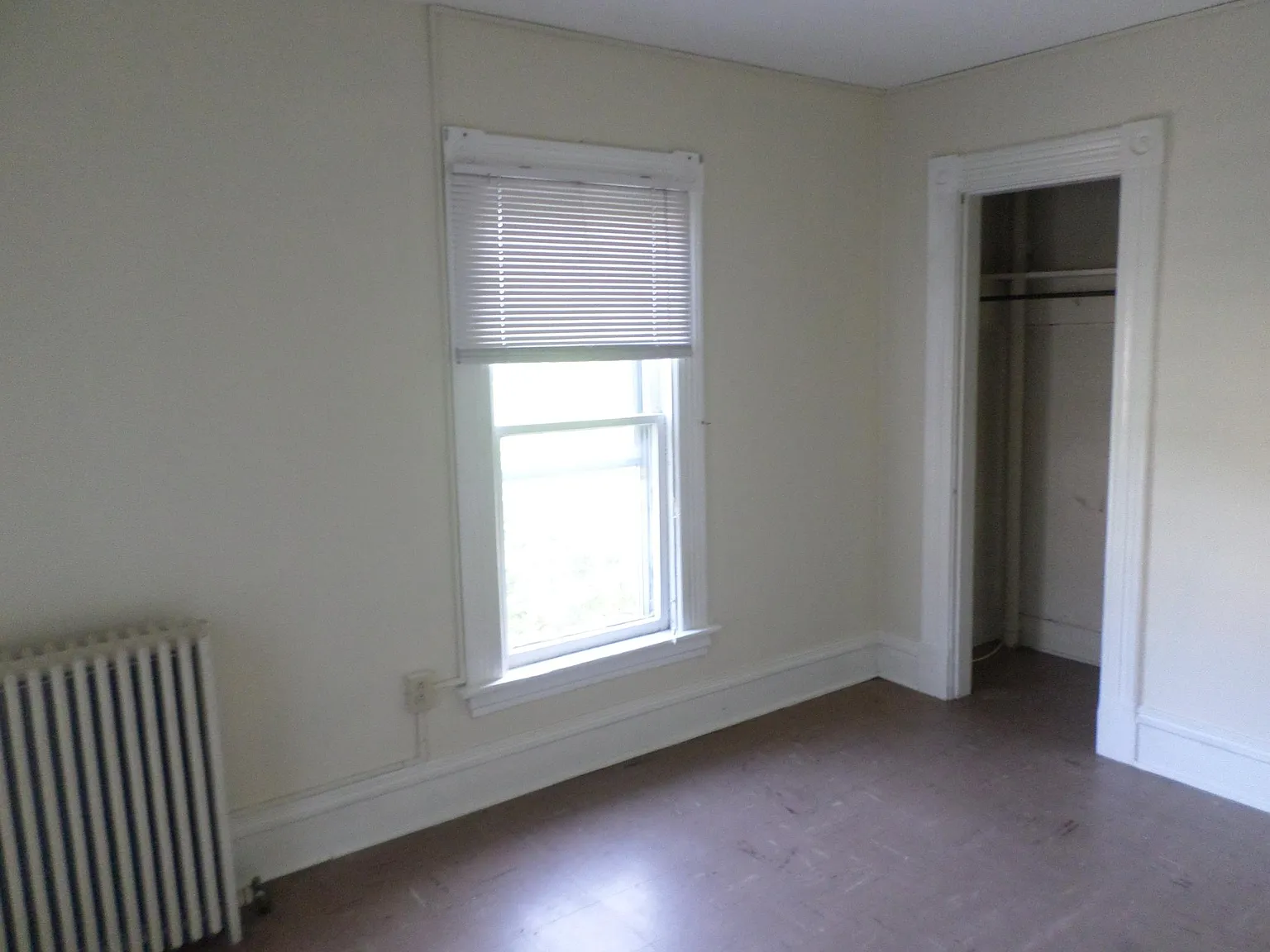 4 bed, 1200 sqft, $3,500 — Photo 3