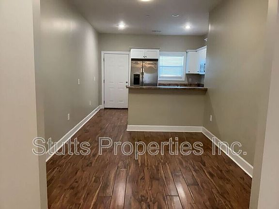 3rd image of 145 Bruin Pl Unit 125