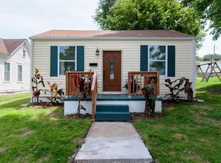 216 E Center St, Lebanon, IL 62254