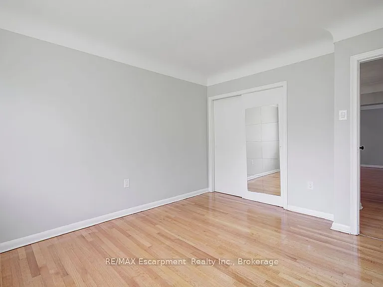 830 Robinson St #102 — Photo 19