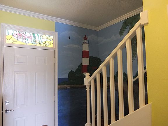 4th image of 401 Saint James Ave #6