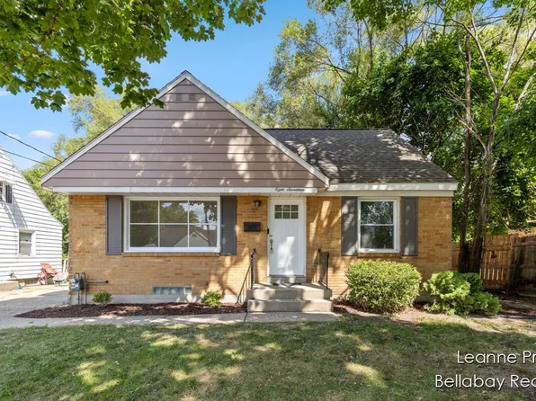 817 Blanchard St SW, Wyoming, MI 49509
