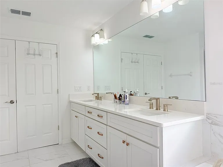 11131 Sundrift Dr — Photo 88