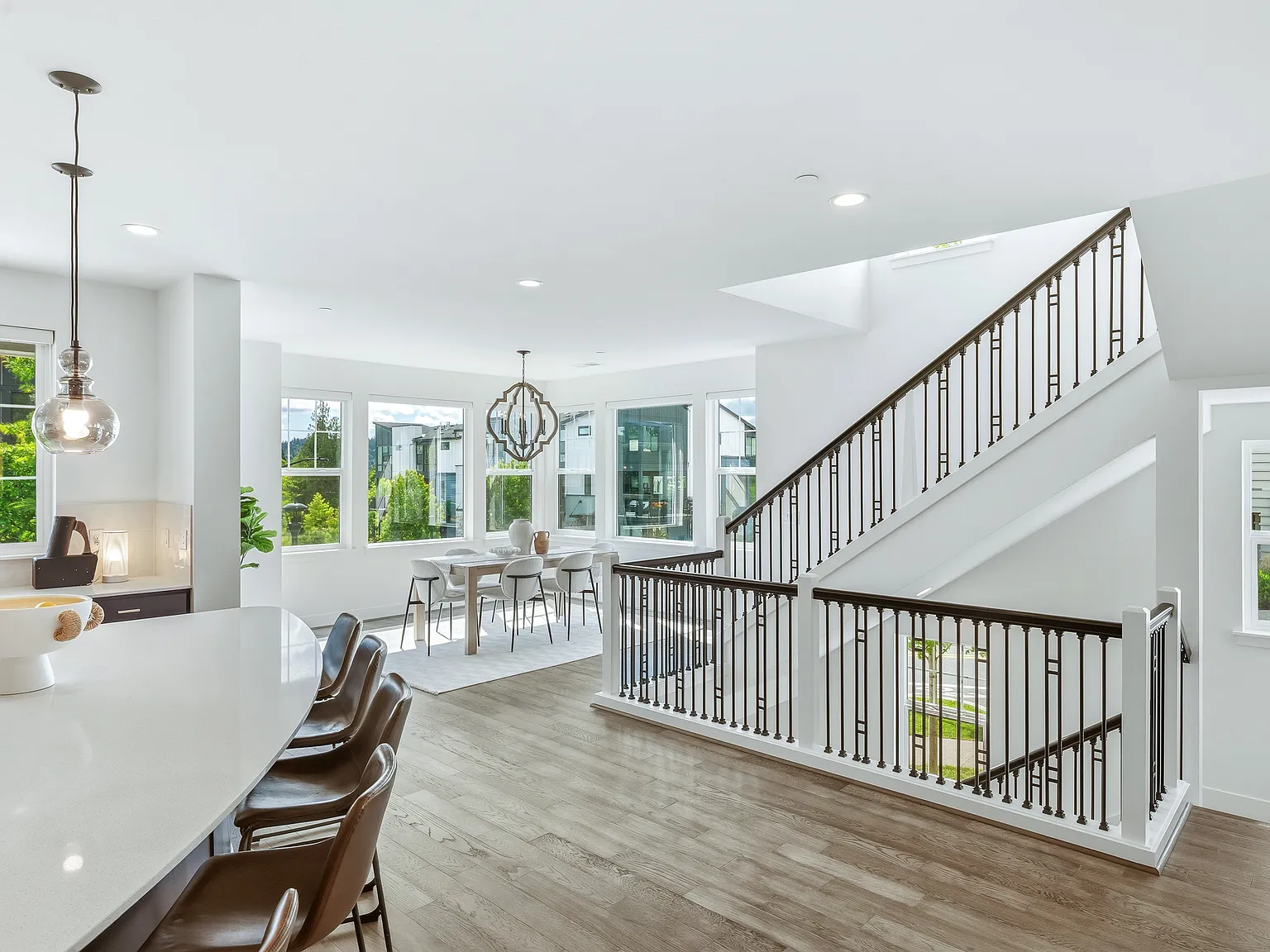 4 bed, 3.5 bath, 2930 sqft, $4,700 — Photo 3