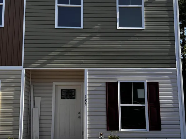 185 Buckhorn Ave., Holly Ridge, NC 28445
