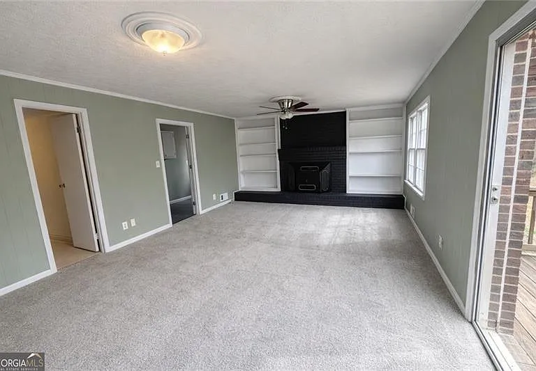 4093 Hideaway Dr — Photo 2