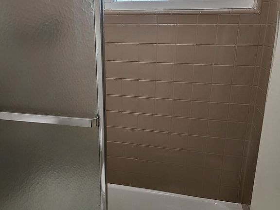 4th image of 5989 Lake Crest Way APT 20