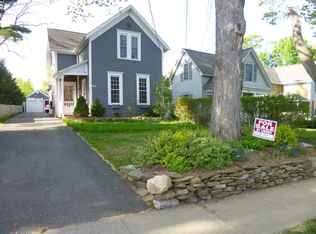 65 School St, Orchard Park, NY 14127
