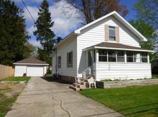 417 N 14th St, Niles, MI 49120