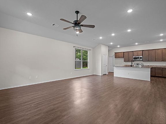 3rd image of 709 Little River Dr