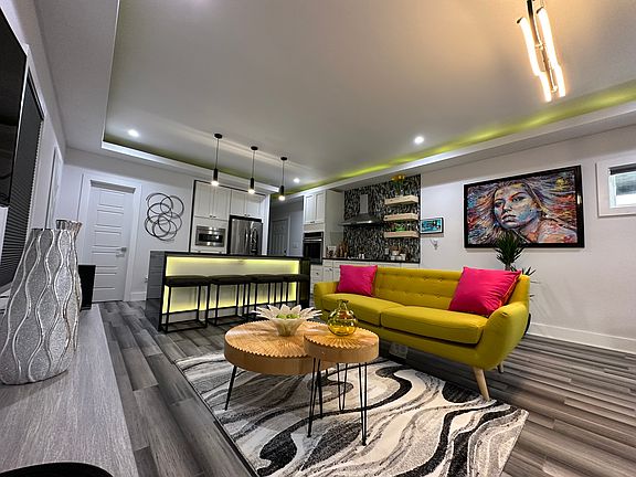 3rd image of 2721 Terminal Ave