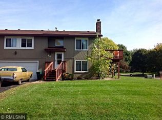 6 Oak Leaf Ln, Circle Pines, MN 55014