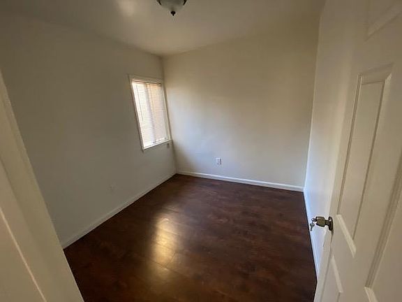 2nd image of 1335 Miller Ave