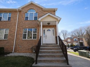 20 Santa Monica Ln FLOOR 1, Staten Island, NY