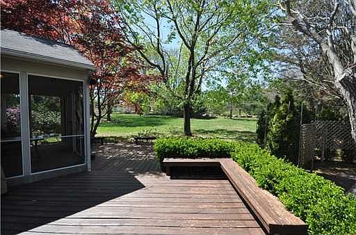 1st image of 5 Adirondack Dr