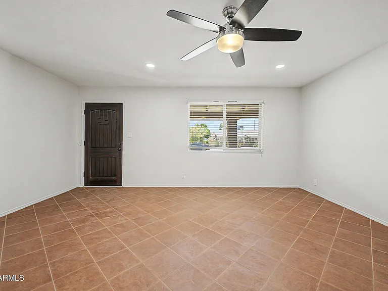 3910 E Shangri La Rd — Photo 7