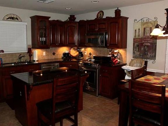 2nd dining (nook) tile