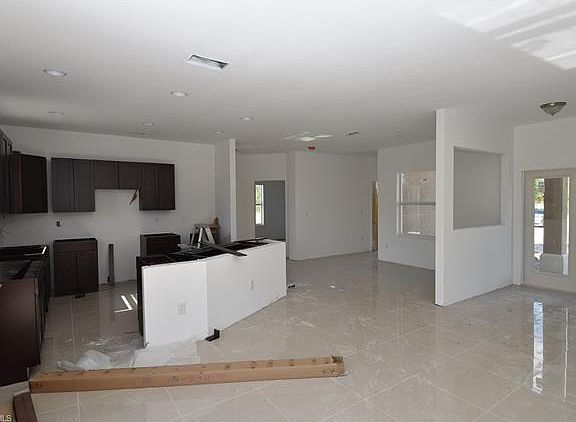 3rd image of 3212 60th Ave NE