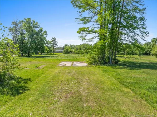 415 W School St, Lake Charles, LA 70605