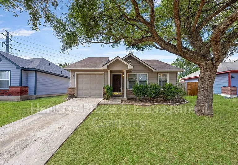 7522 Yellow Sand Dr — Photo 1