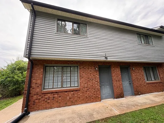 1110 Arbor Dr #6 — Photo 1