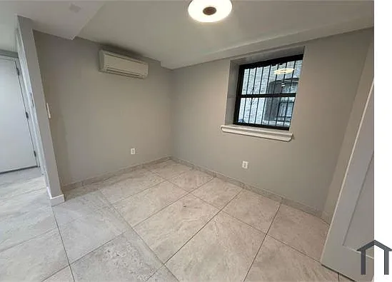 1649 Nelson Ave #2A — Photo 6