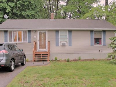 5 Regnaiere Ct, West Warwick, RI, 02893