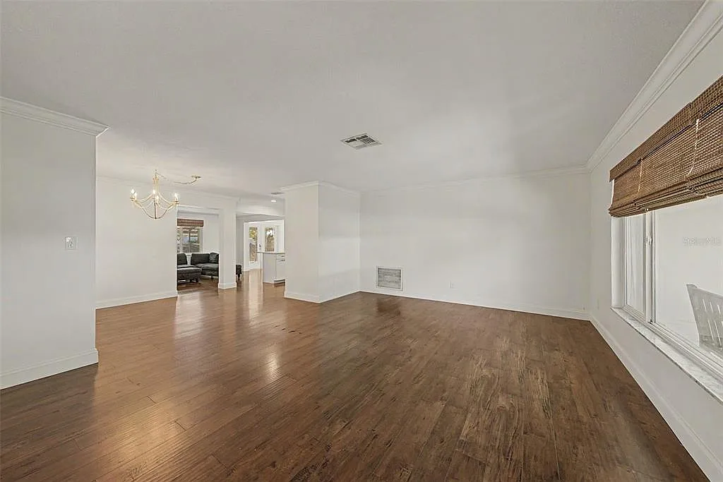 2 bed, 2.0 bath, 1701 sqft, $3,950 — Photo 4