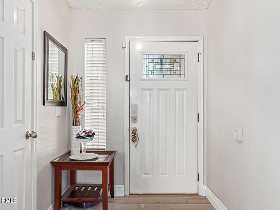 4th image of 2607 E Catalina Cir