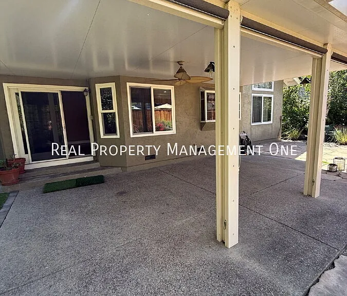 3010 Boardwalk St — Photo 37