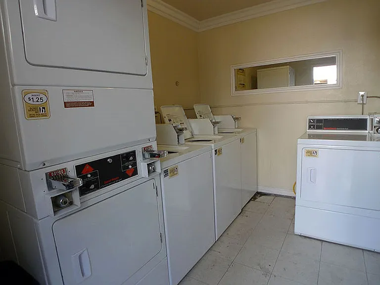 The Crescent @ Memory Park Apts — Photo 9